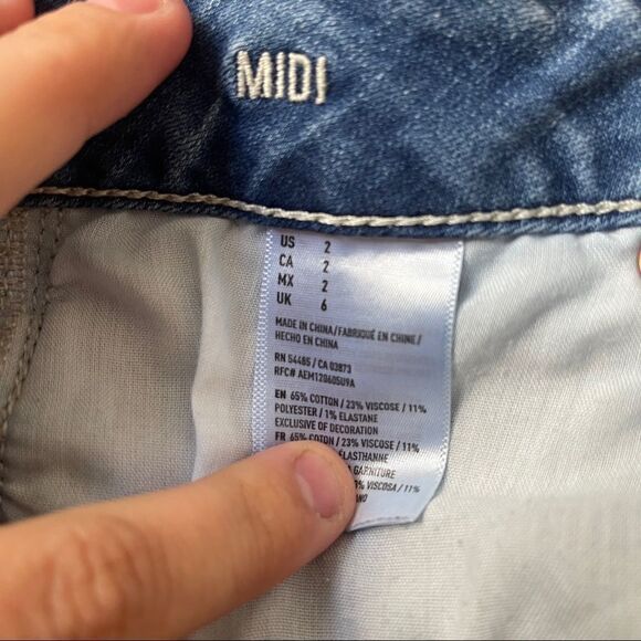 American Eagle Super Stretchy Denim Midi Shorts Sz 2 - Picture 2 of 8